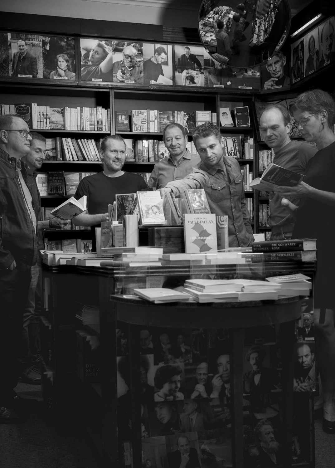 <h4><b>Bandfoto - Hochformat - (c) Till Sievers</b><br>Bildqualität zum Herunterladen über das Icon oben rechts wählbar</h4>